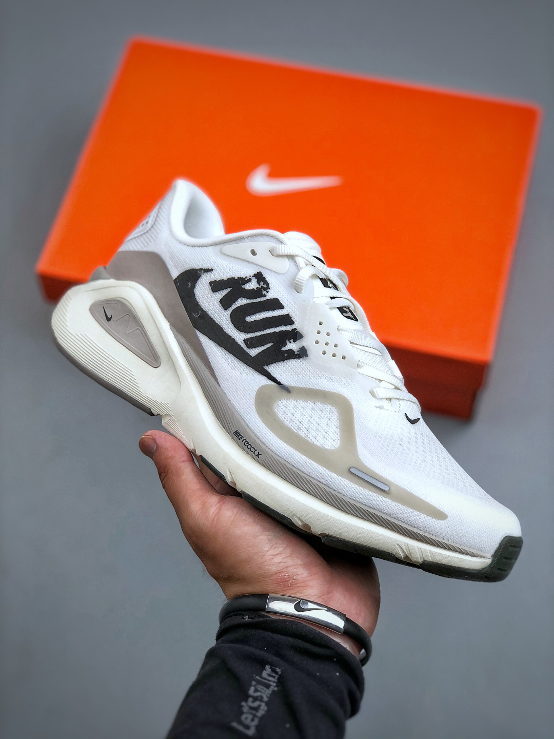 Nike Sneakers main view