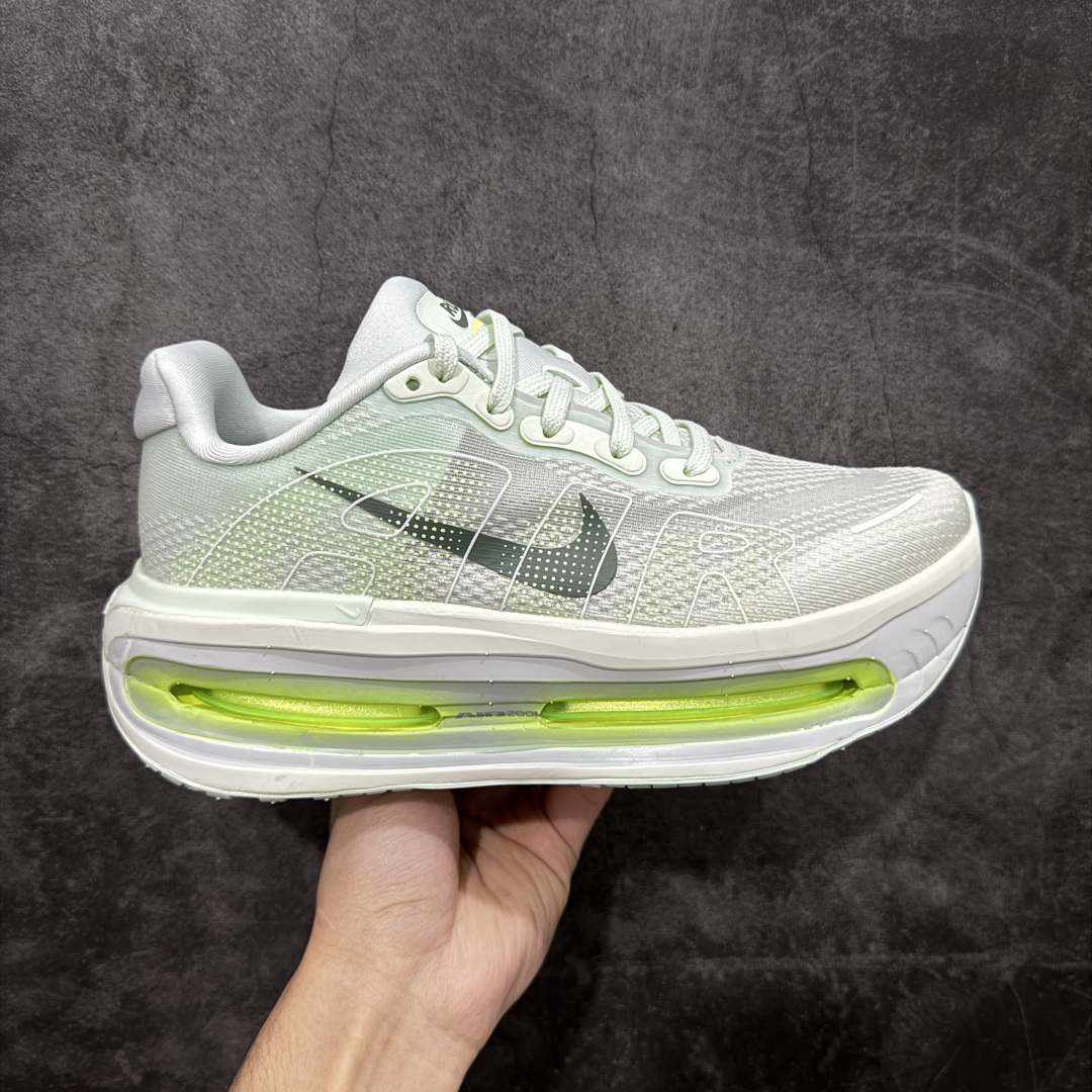 Nike Running Shoes main view