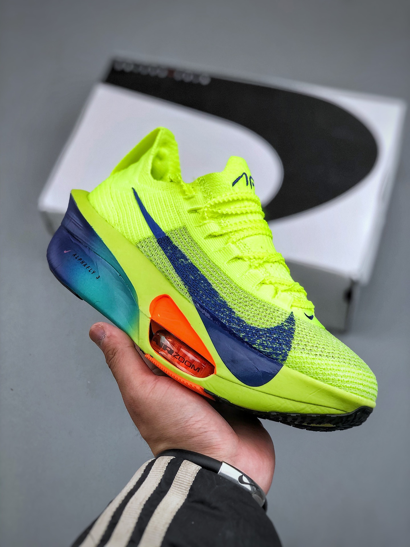 Nike Sneakers main view