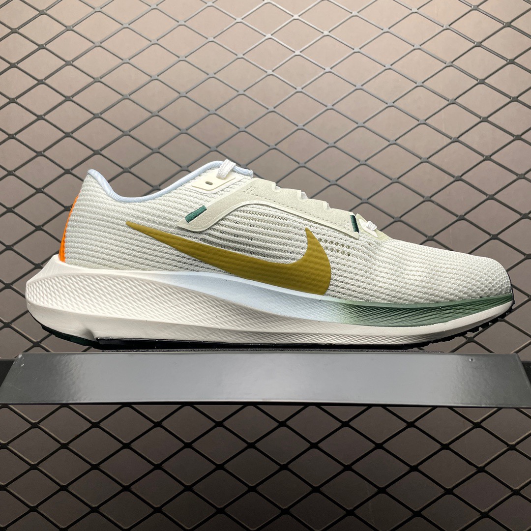 Nike Running Shoes detail view 2