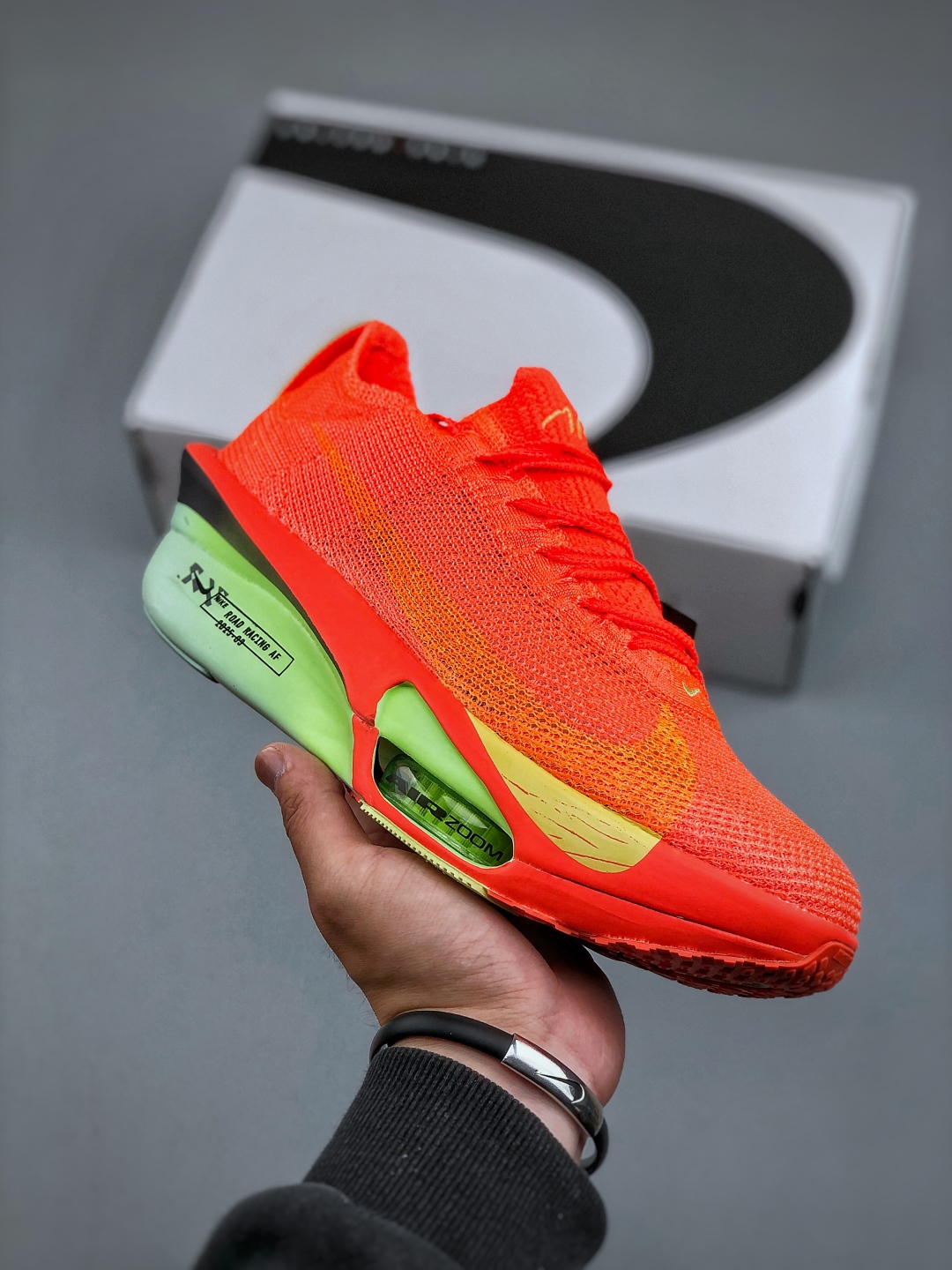 Nike Sneakers main view