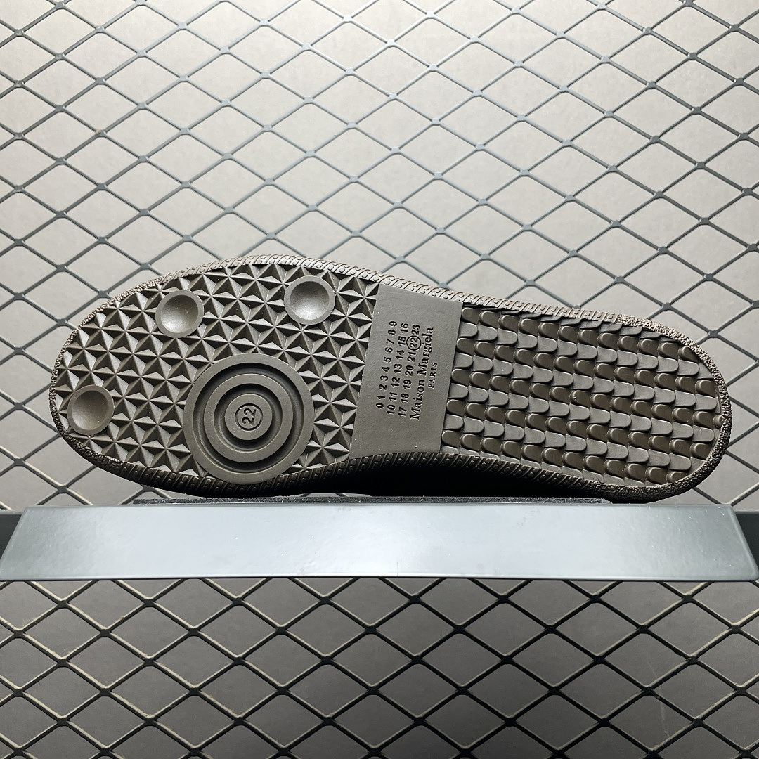 Maison Margiela Casual Shoes main view